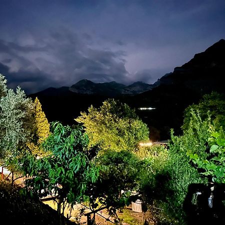 Lakeview Escape Koman Luaran gambar